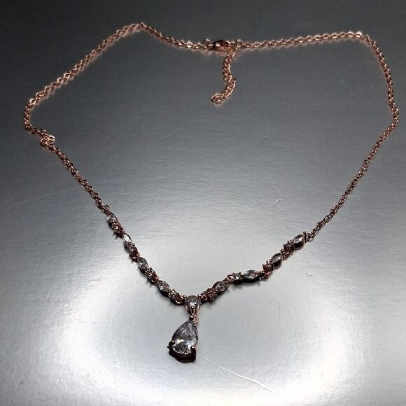 Girls Rose Gold Necklace, Bracelet, And Earrings Set - Picture 6 of 6